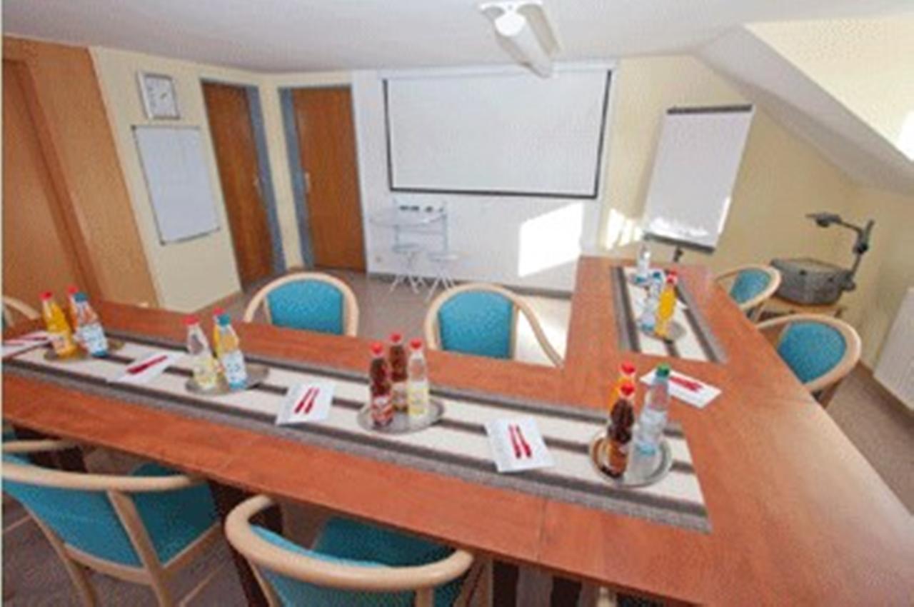 Rhoen Panorama Hostel Poppenhausen Zewnętrze zdjęcie