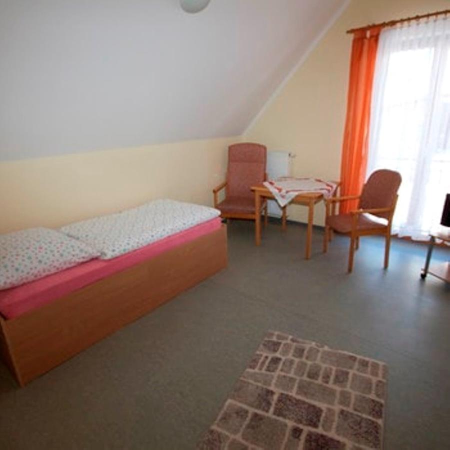 Rhoen Panorama Hostel Poppenhausen Zewnętrze zdjęcie