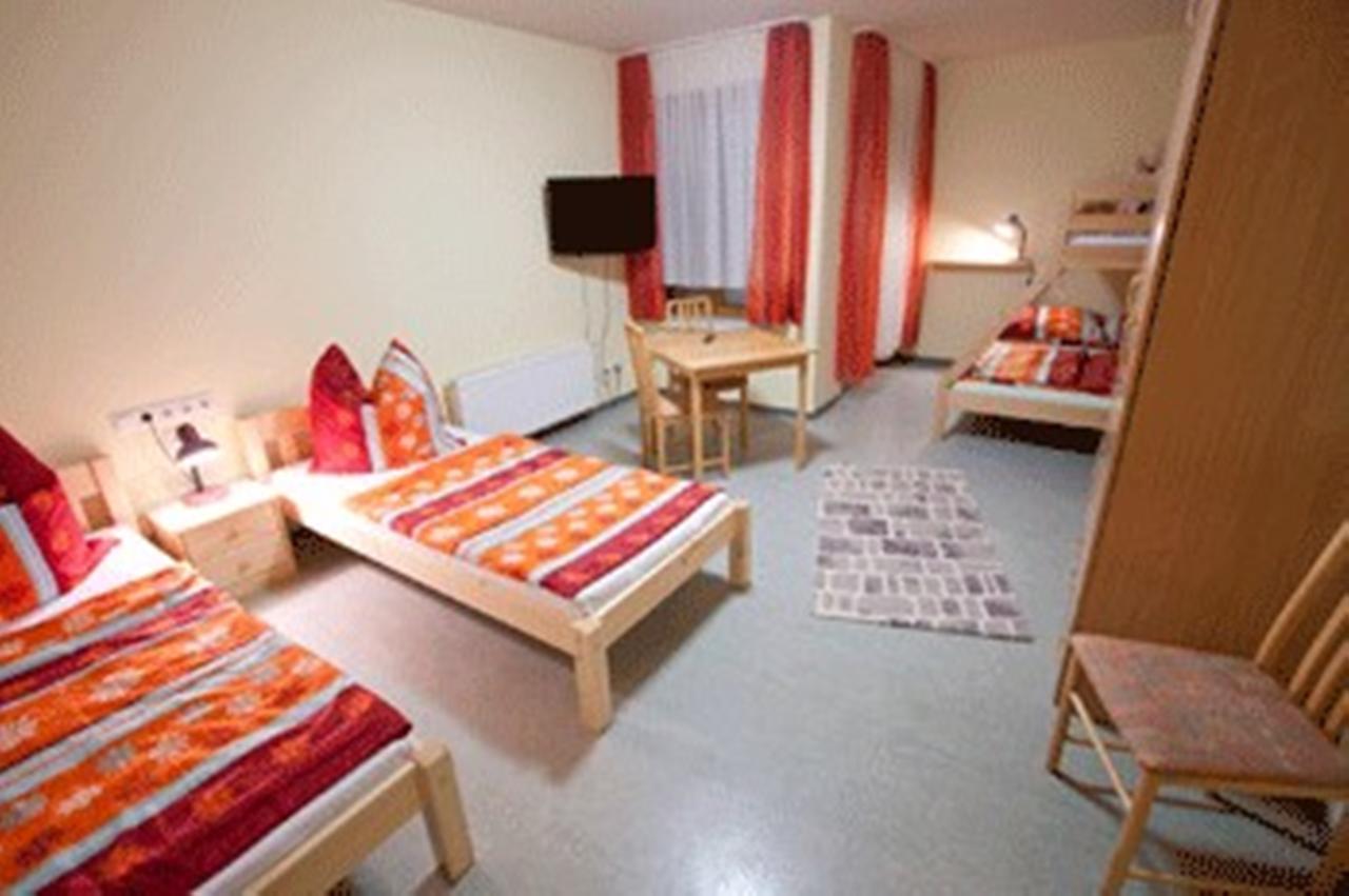 Rhoen Panorama Hostel Poppenhausen Zewnętrze zdjęcie